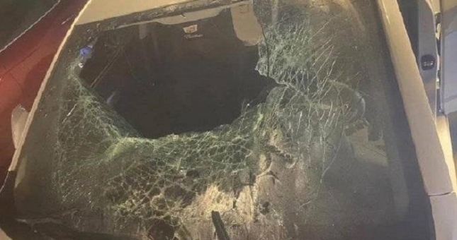 Phá hoại 9 chiếc ô tô, cô gái hả hê vì được xả giận bạn trai